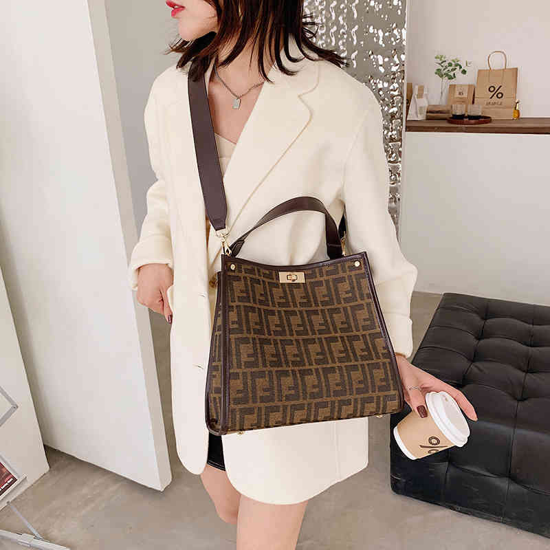 

red bag new sling shoulder large capacity messenger women's hand-held Tote Bag Outlets, Brown