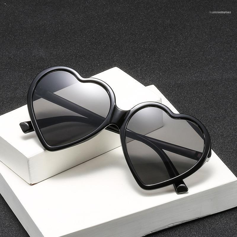 

Vintage Yellow Pink Red Glasses Fashion Large Women Lady Girls Oversized Heart Shaped Retro Sunglasses Cute Love Eyewear1