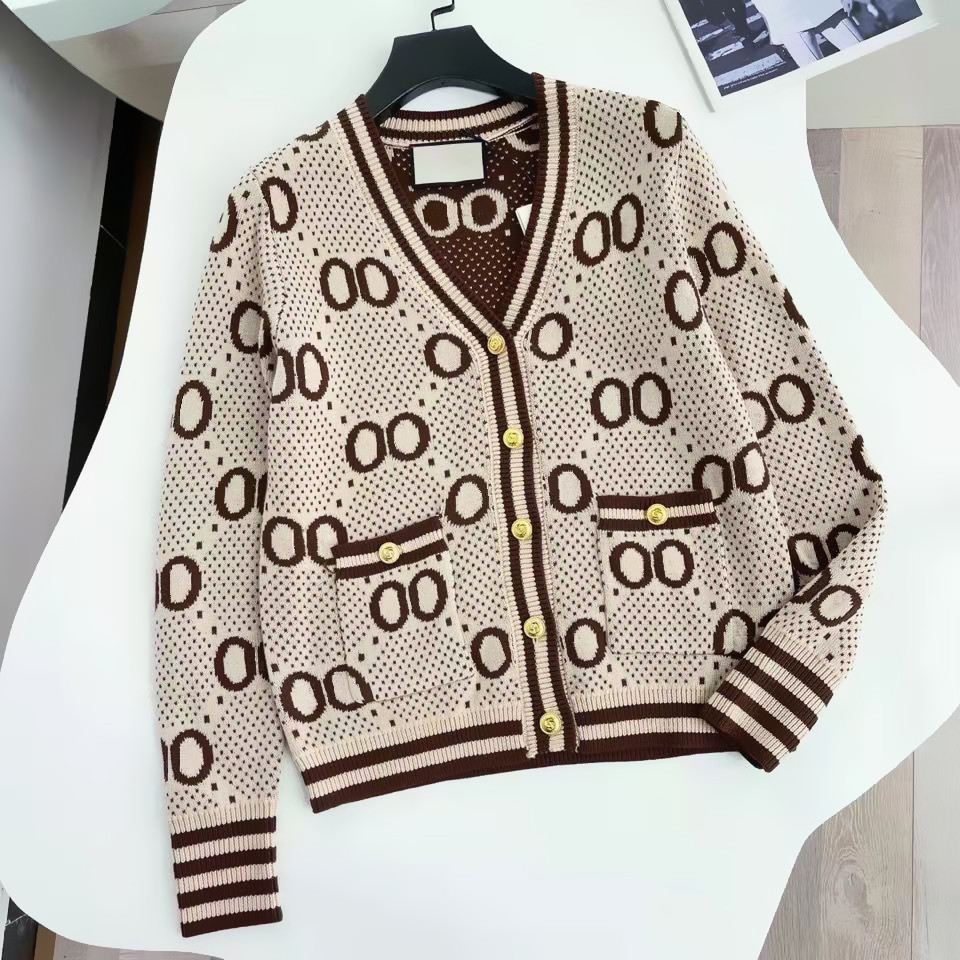

autumn new women's sweater casual knitting contrast color long sleeve winter fashion top design high-end letter jacquard temperament co, White;black