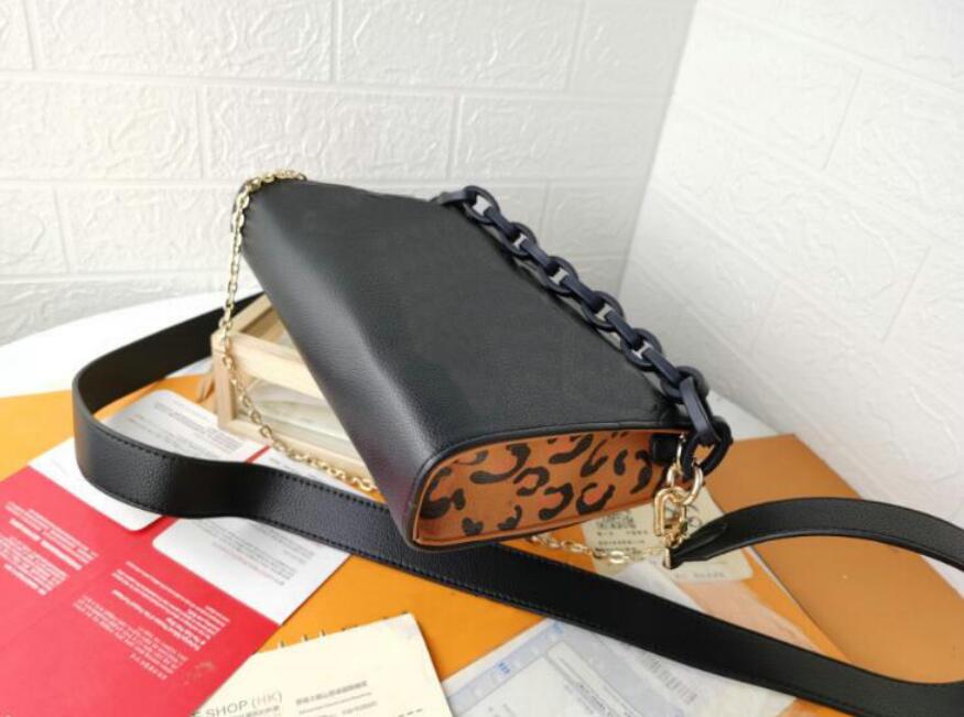 

2022 Top quality Genuine leather coussin Women's embossing crossbody Bags Designer mylon shoulder bags shopping wallet Camera Cases card, Black