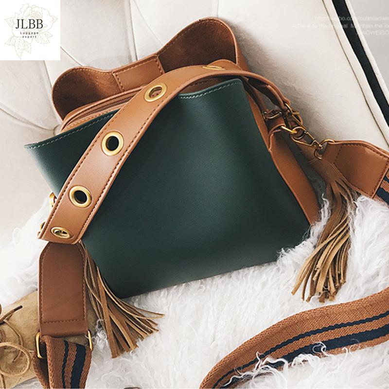 

Casual Tassel Panelled Women Shoulder Crossbody Bags Designer Wide Strap Handbags Luxury Pu Leather Large Buckets Bag Tote Purse, Green