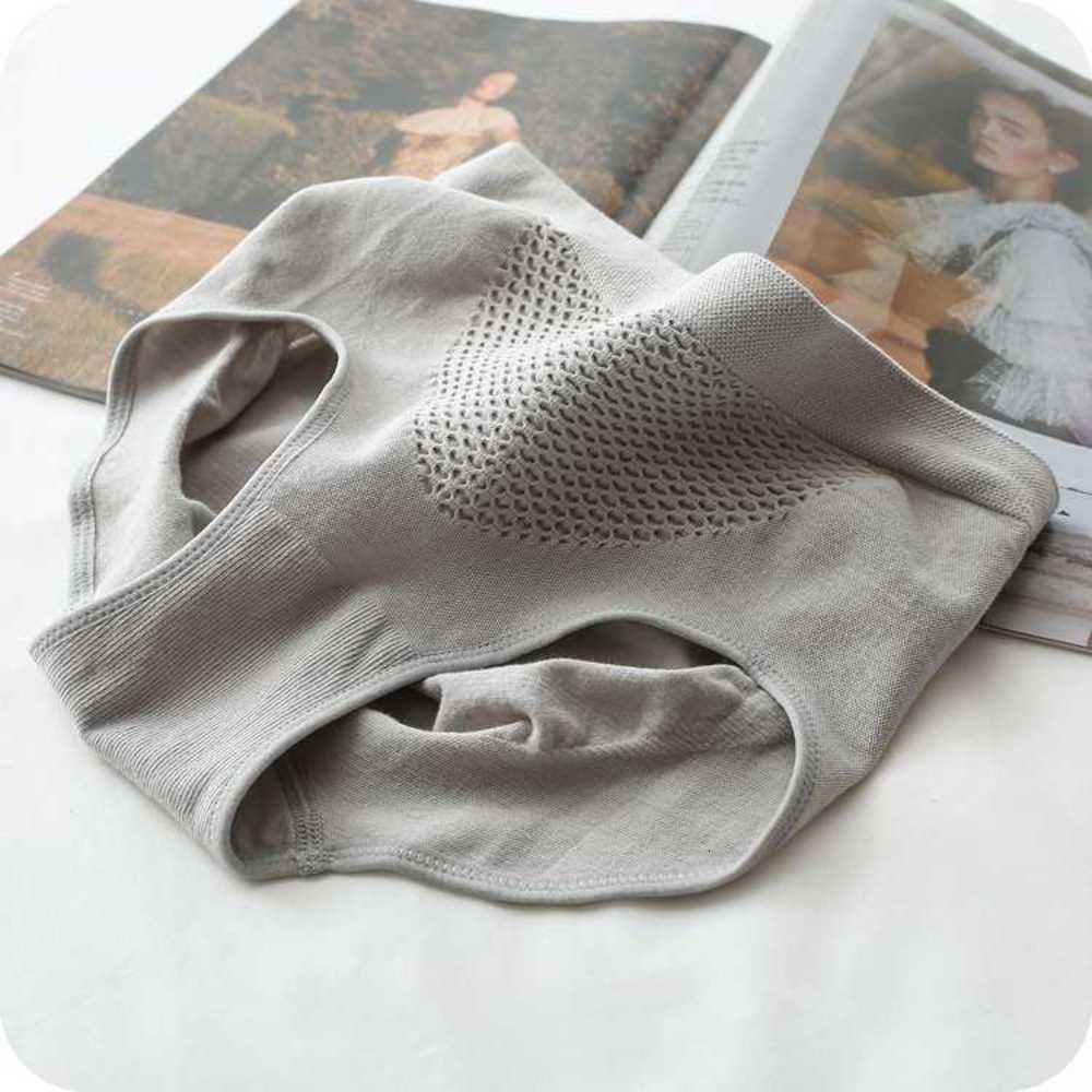 

Solid color knitted underwear women's traceless middle waist hip lifting seamless Japanese abdominal pants briefs, Black;white