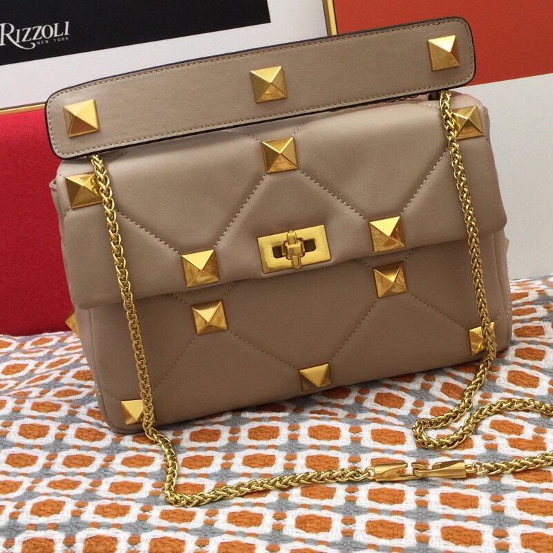 

Stud Handbag Large Size Crossbody Bag Sheepskin Genuine Leather Spike Shoulder Bag Rivet Quilting Chain Purse fashion Women Clutch Detchable Handle High Quality, Box