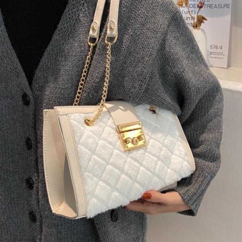 

Elegant Female Large Tote bag 2021 Fashiona New High-quality Plush Women's Designer Handbag High capacity Chain Shoulder bag, Black