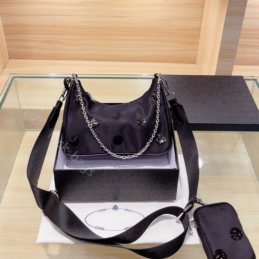 

half moon totes high quality shoulder bags Famous designer wallets cross body lady letter Sequined fashion chain soft wallets plain black new young people coin purse, Color q