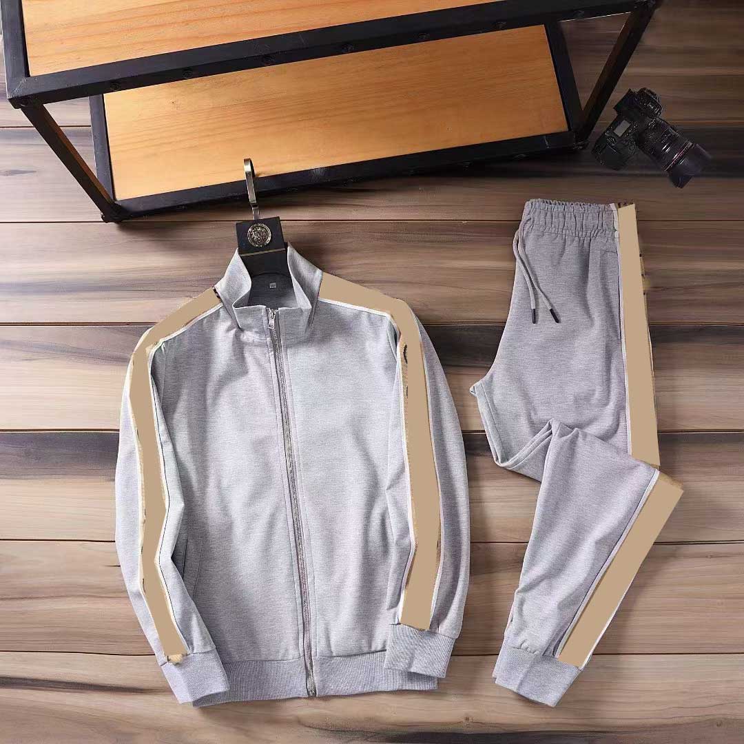

21SS Fashion Tracksuits Men Leisure Sport Suit Luxury Men's Sportswear Brand design Jogger Set Cool Sweatshirt