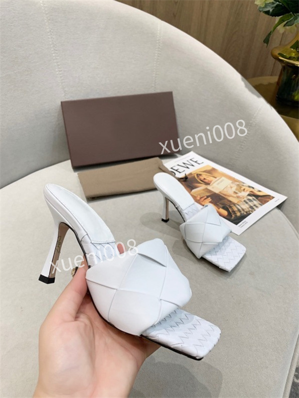 

2022 Designer Casual Shoes Mens 35-42 Women D Homme King Love Fashion Comfort Flat Sneakers Platform Chaussures Black Classic Leather Crown ww210501, Choose the color