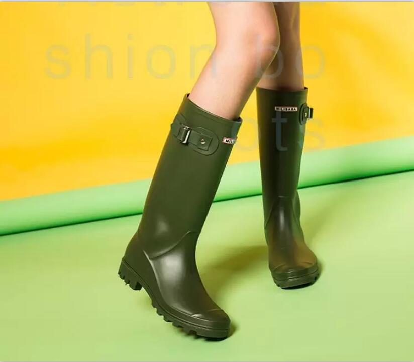 

Classic NEW Women Glossy RAINBOOTS fashion Knee-high tall rain boots waterproof welly Rubber rainboots water shoes height 38CM 01202, 09