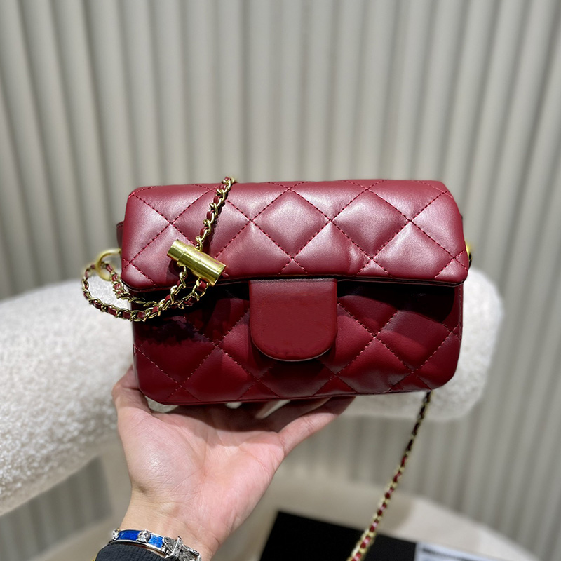 

Classic Quilted Mini Flap Crush Rectangular Bags Genuine Leather 10 Colors Crossbody Shoulder Cosmetic Designer Handbags Outdoor Sacoche Messenger Luggage 21CM, Box