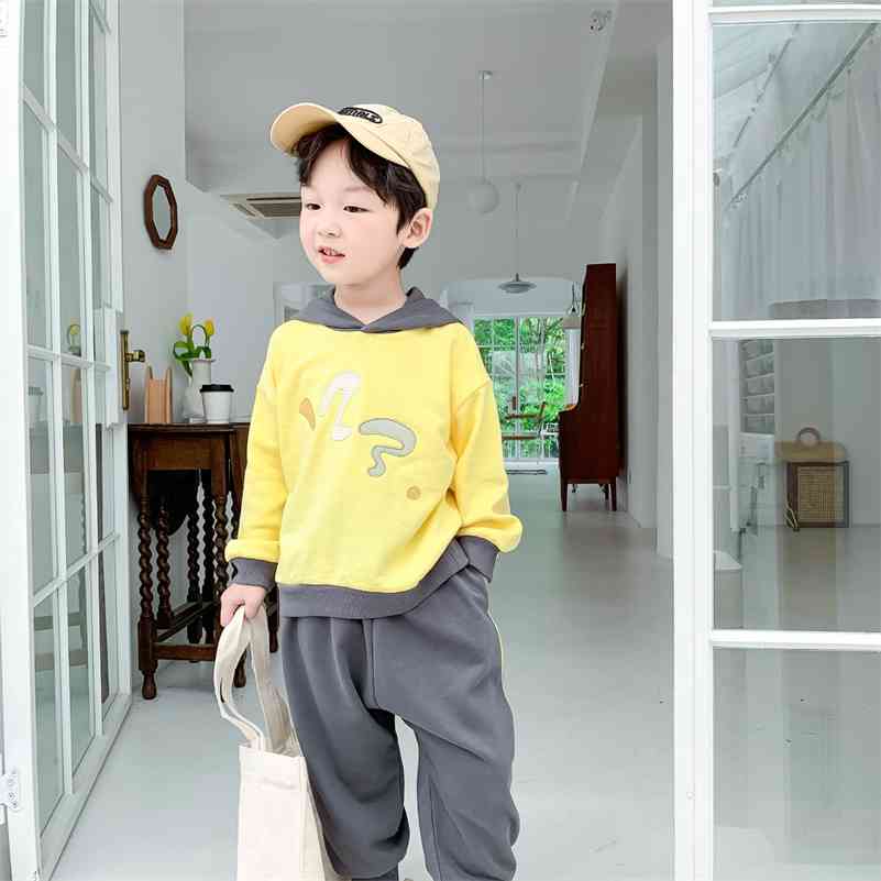 

Autumn boys number embroidery fashion tracksuits children long sleeve hoodies and sweatpants outfits 210708, Green