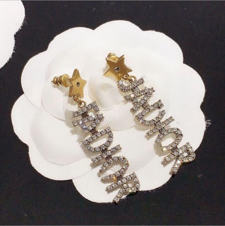 

Fashionable and versatile letter Star Earrings women's silver needle