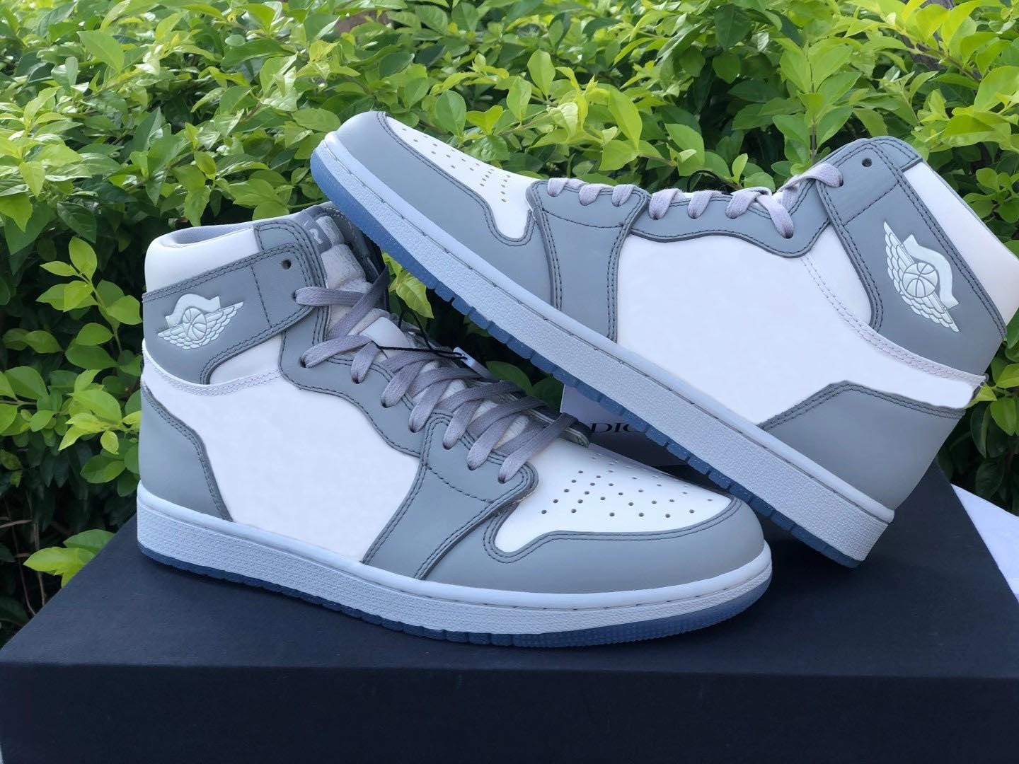 

2022 Authentic 1 High OG Outdoor Shoes Low Men Women 1S Wolf Grey Sail Photon Dust White with Original Box Bag CN8607-002 Running New 1Top