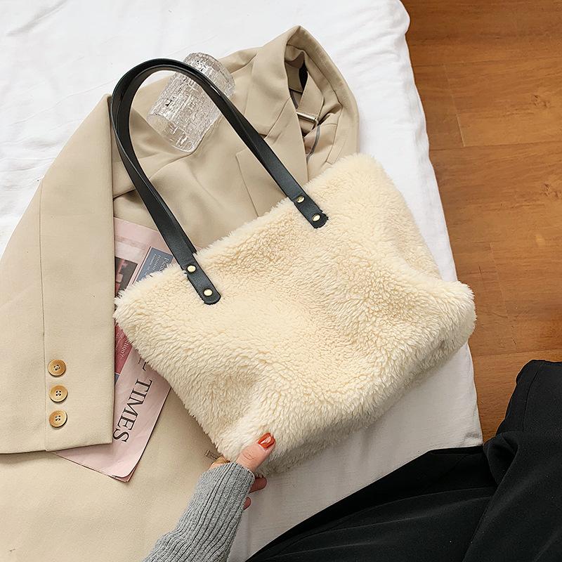 

Brand Original Design Tote Bag Female Plush Bag 2021 HOT Girls Shoulder Bucket, Brown