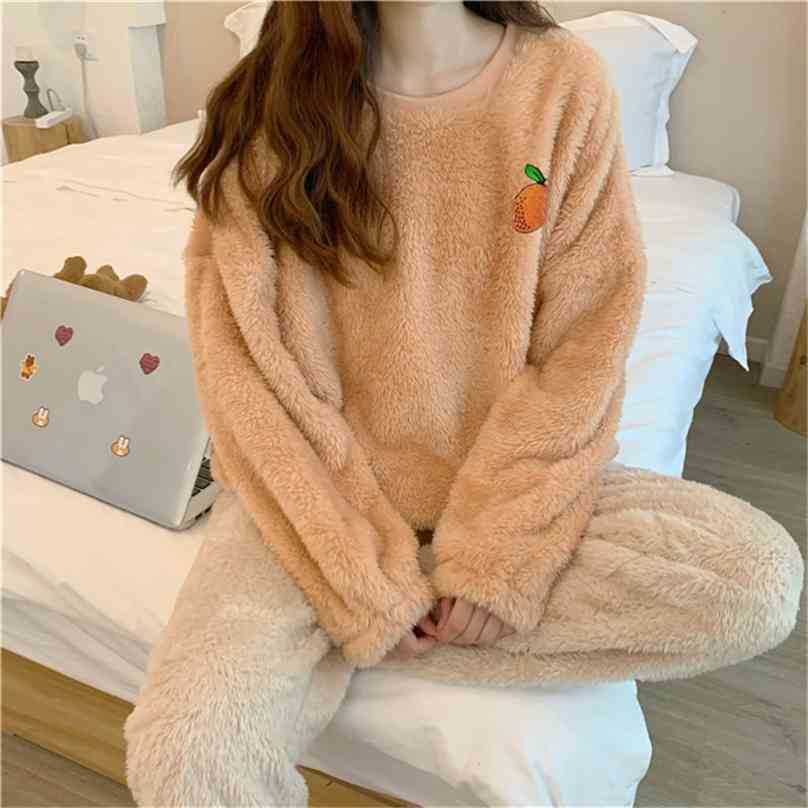 

Sweet Fruits Oversize Loose Autumn Homewear Stylish Chic Girls Nightwear High Quality Suits Casual Pajamas Sets 210525, White