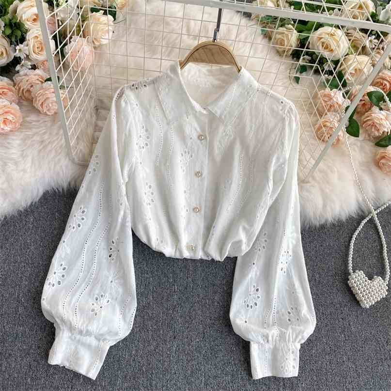 

Women's Shirt Korean Fashion Puff Sleeve Lapel Collar Floral Lace Embroidery Hollow Out Single Breasted Loose Blouse 210603, White