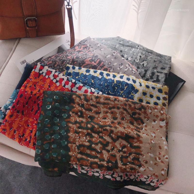 

Scarves 2021 Fashion Ombre Dot Print Shawls Women Long Soft Cotton Trendy Spot Fringe Scarf Wrap Hijab Muffler