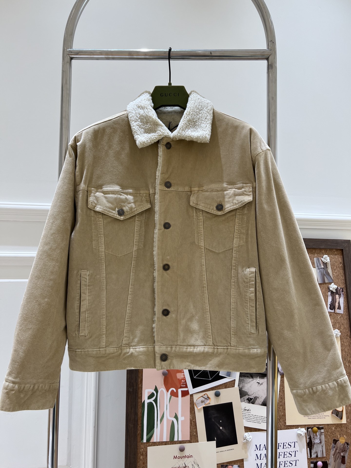 

G's latest lamb wool striped jacket in autumn and winter 2021, Brown