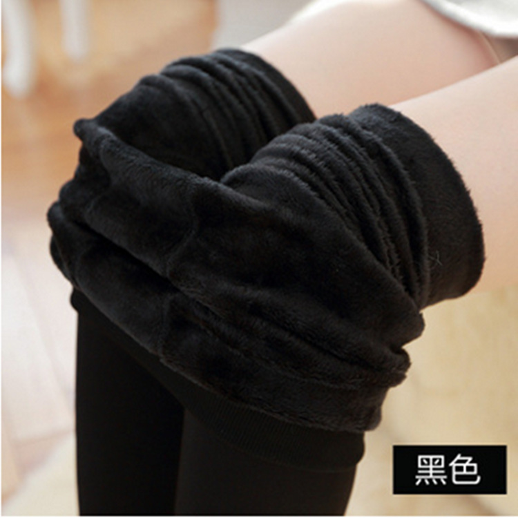 Autumn and Winter Thickened Plush Leggings Women's Korean Version High Waist Large Pearl Velvet Step on Feet Warm Integrated Pants