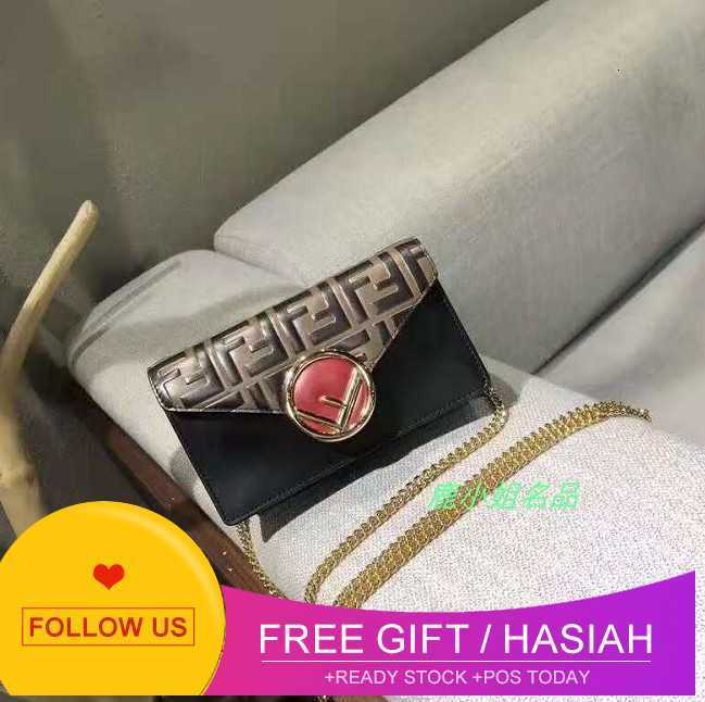 

21 Flip Metal Buckle Chest Bag Waist Messenger Chain Leather Hand f Letter 8 Colors