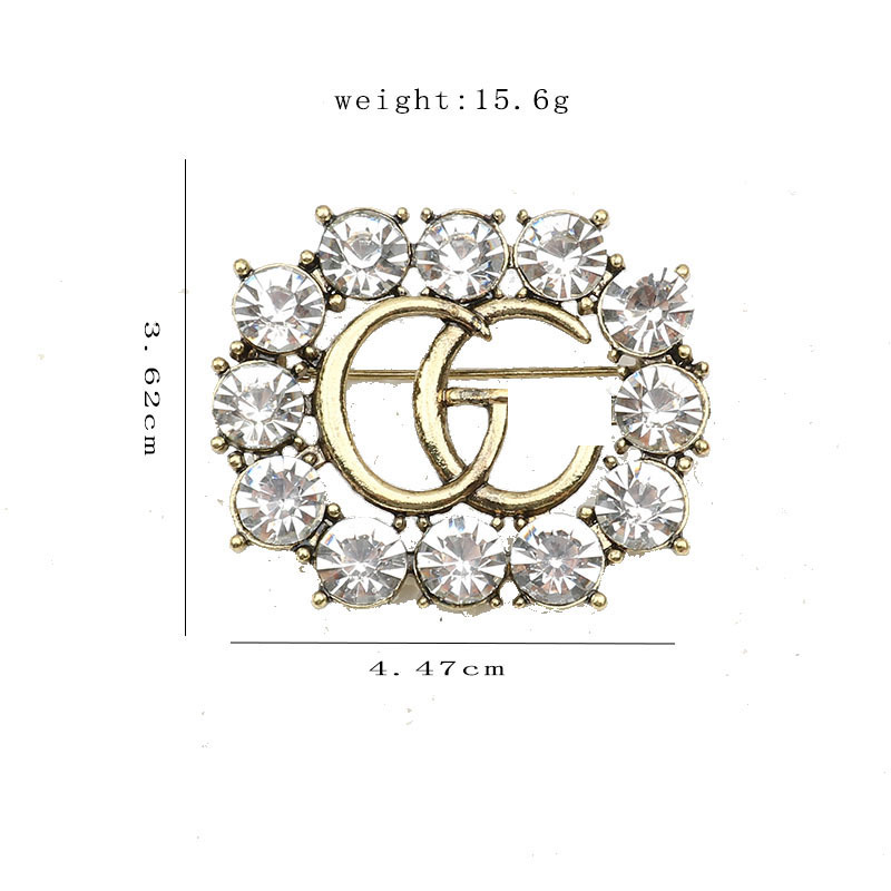 

Design Gold Brand Luxurys Desinger Brooch Vintage Women Crystal Rhinestone Double Letter Brooches Suit Pin Fashion Jewelry Clothing Decoration Accessories