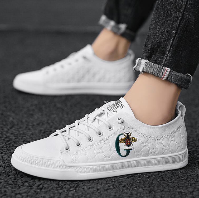 

2021 New embroidery Casual shoes Men Sneakers Casual Soft Leather Men Shoes Brand Fashion Male White Shoes 38-44, Black