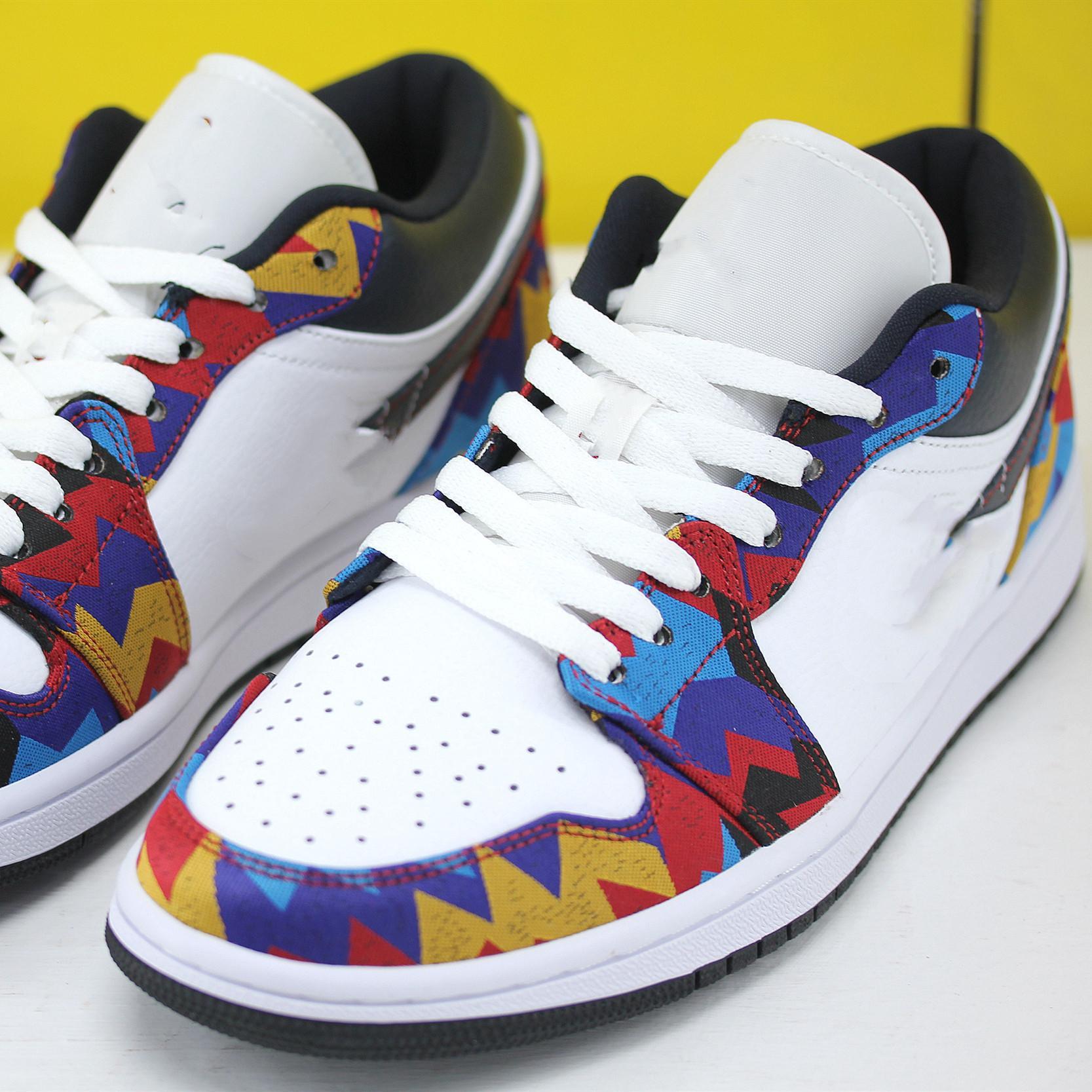 

Jumpman 1 Low Nothing But Shoes WHITE DARK OBSIDIAN TEAM RED berathable sneakers women mens schoenen, Bubble wrap packaging