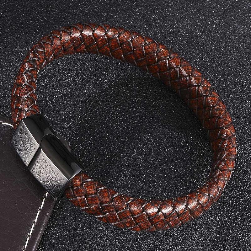 

Charm Bracelets Vintage Brown Leather Braided Bracelet 3 Colors Stainless Steel Magnetic Buckle Male Wrist Band Fashion Jewelry Gifts ST0450