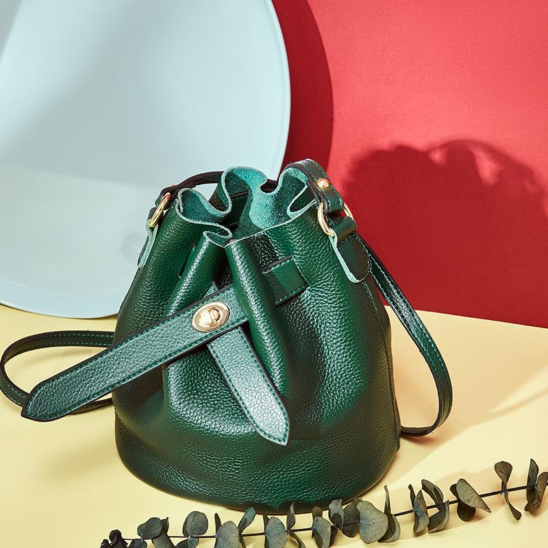 

HBP Design bucket bags ladies product fashionable leather diagonal bag European and American classic wild you shoulder black mini 12