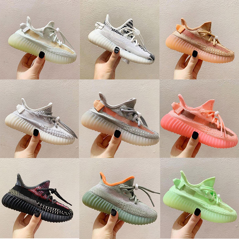 

Designers Kids Athletic Outdoor 2021 Kanye Toddlers Trainers v2 Clay Black Triple White Antlia Children Sneakers Boys Girls Running shoes 26-35, 10