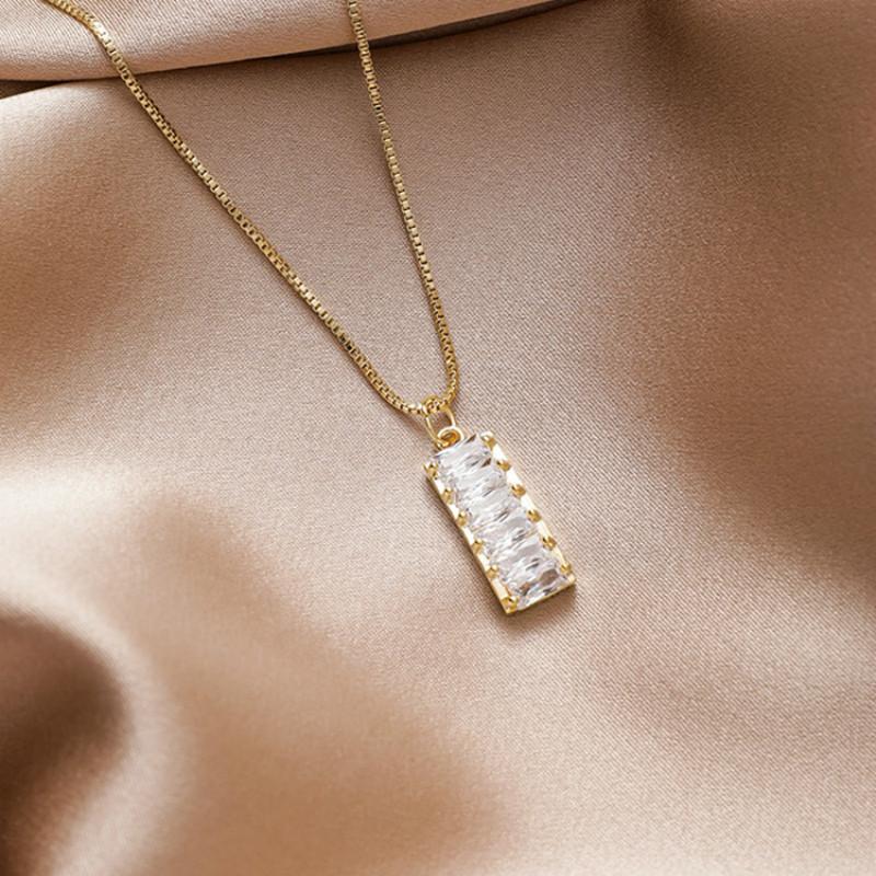 

Pendant Necklaces 2021 Korean Fashion Zircon Rectangular Necklace Simple Geometric Design Elegant Short Clavicle Chain Jewelry