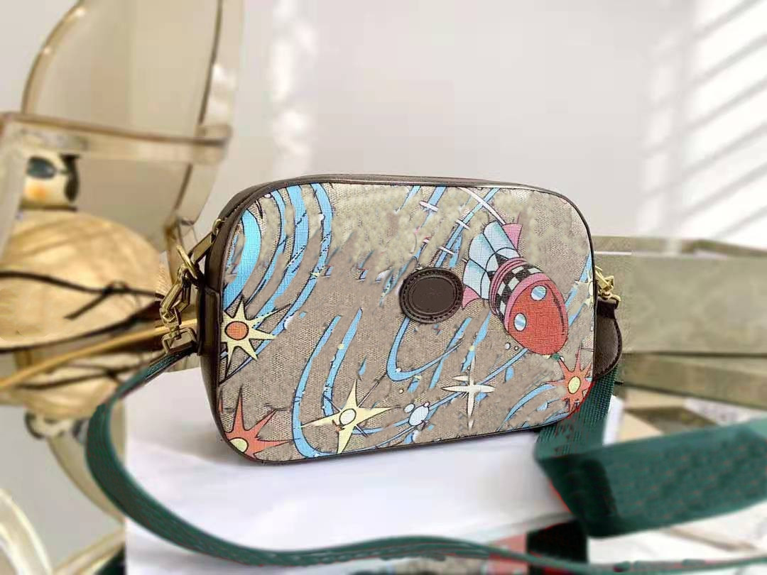 

The New 2021 Cartoon Printing Ribbons Camera Bag Lady Large Capacity One Girls Women Genuine Leather Handbag Shoulder Bags Aslant Package, Customize