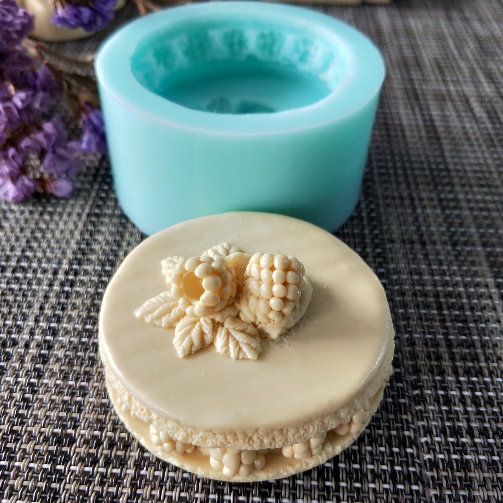 

QT0156 PRZY Raspberry Fruit Cake Silicone Mold Soap Mould Handmade Soap Making Molds Candle Silicone Mold Resin Clay Moulds 210225