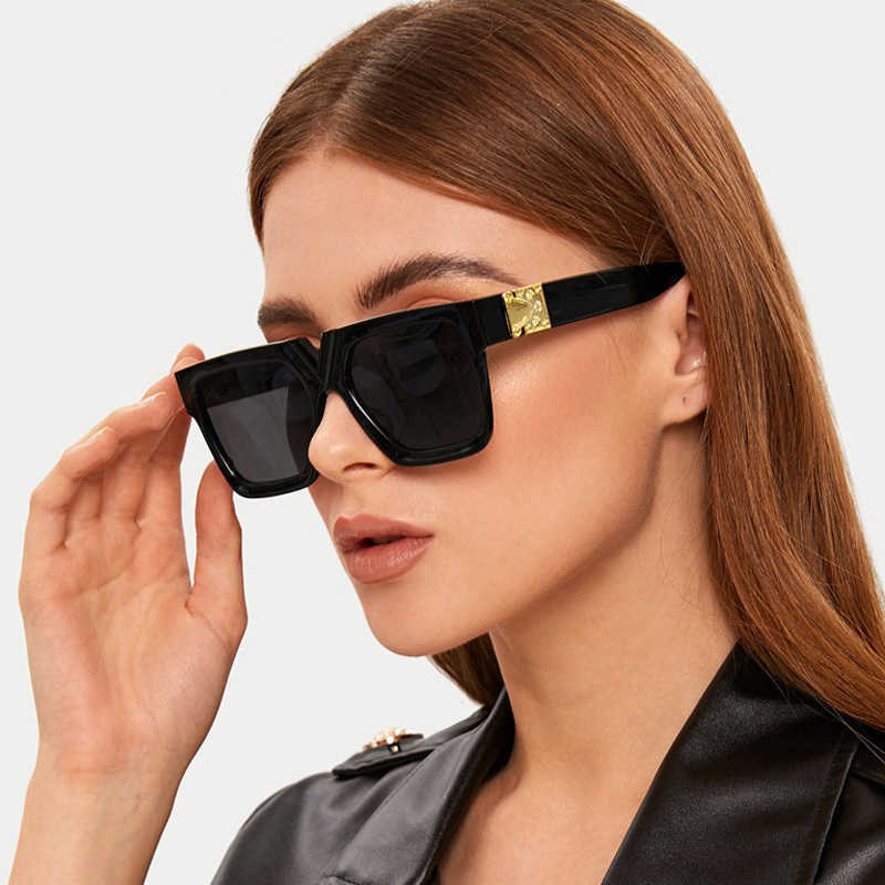 

2021 Square Sunglasses Women Luxury Brand Travel Black Rectangle Sun Glasses Female Fashion Retro Lunette De Soleil Femme, White;black