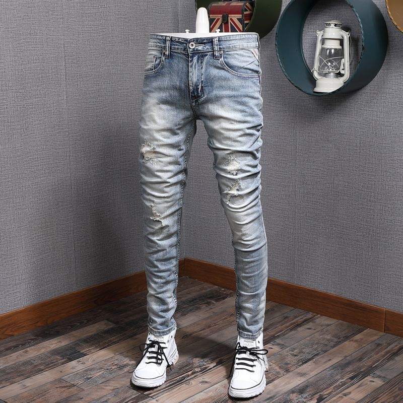

2021 New Italian Style Fashion Men Jeans Retro Light Blue Elastic Slim Fit Casual Ripped Denim Pants Streetwear Vintage Designer Trousers Q3