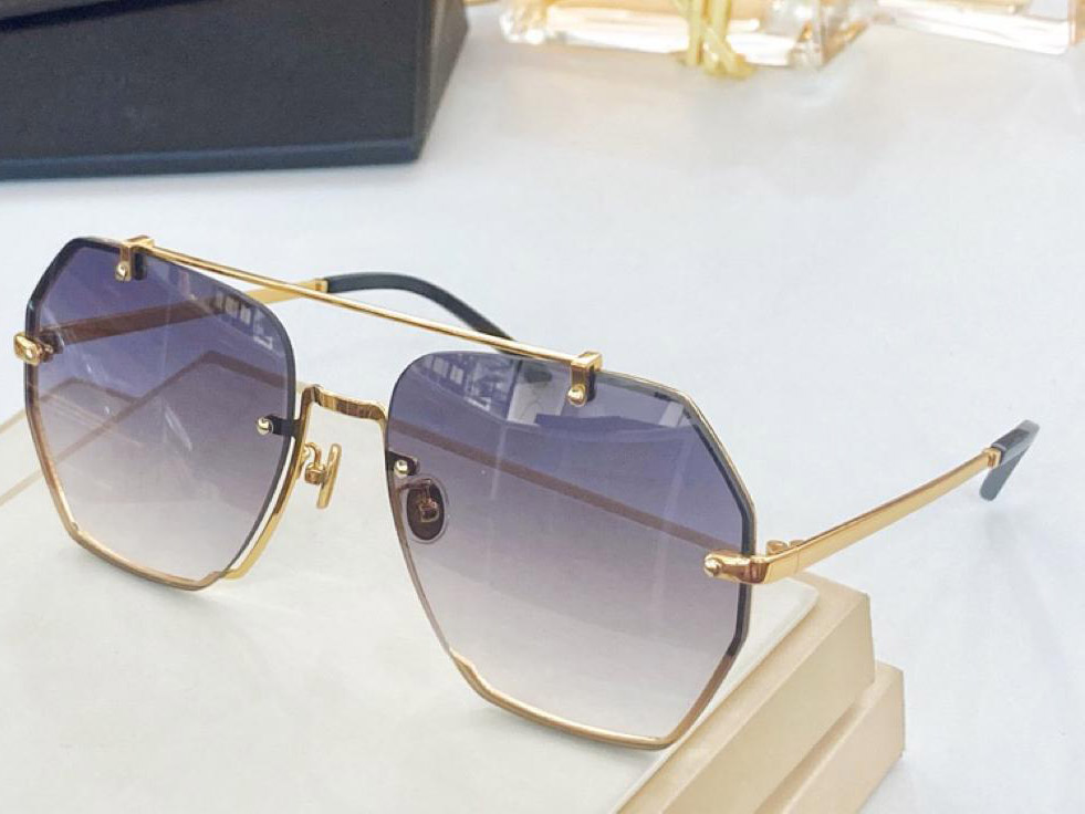 

7826 New Fashion Sunglasses With UV Protection for Women Vintage diamond Metal Frame popular Top Quality Come With Case classic sunglasses, White;black