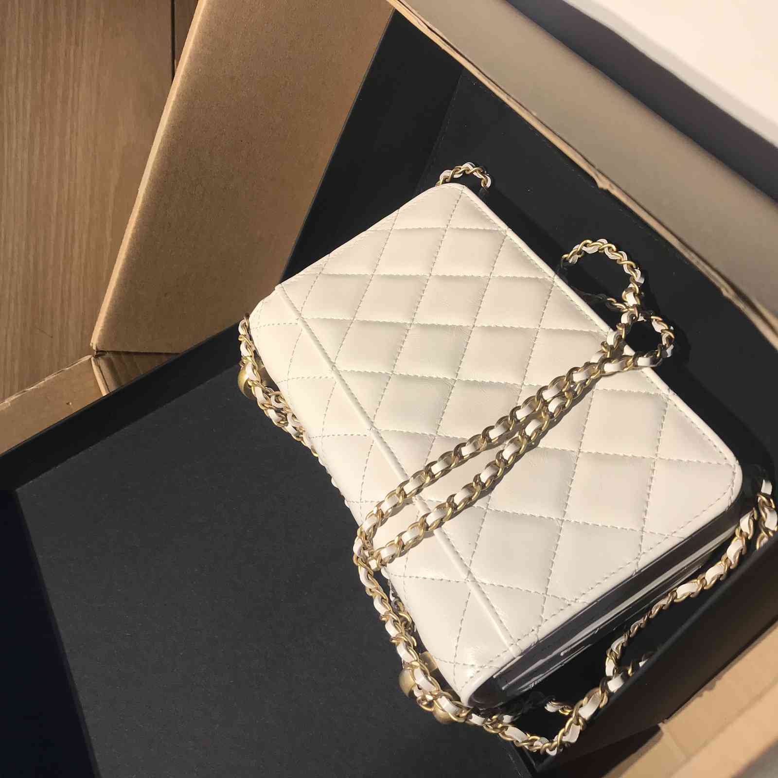 

hasp covering cap flap double gold bead woc cf 2021 Newest luxury brand style designer women chain lady handbag cowhide leatherZ41G