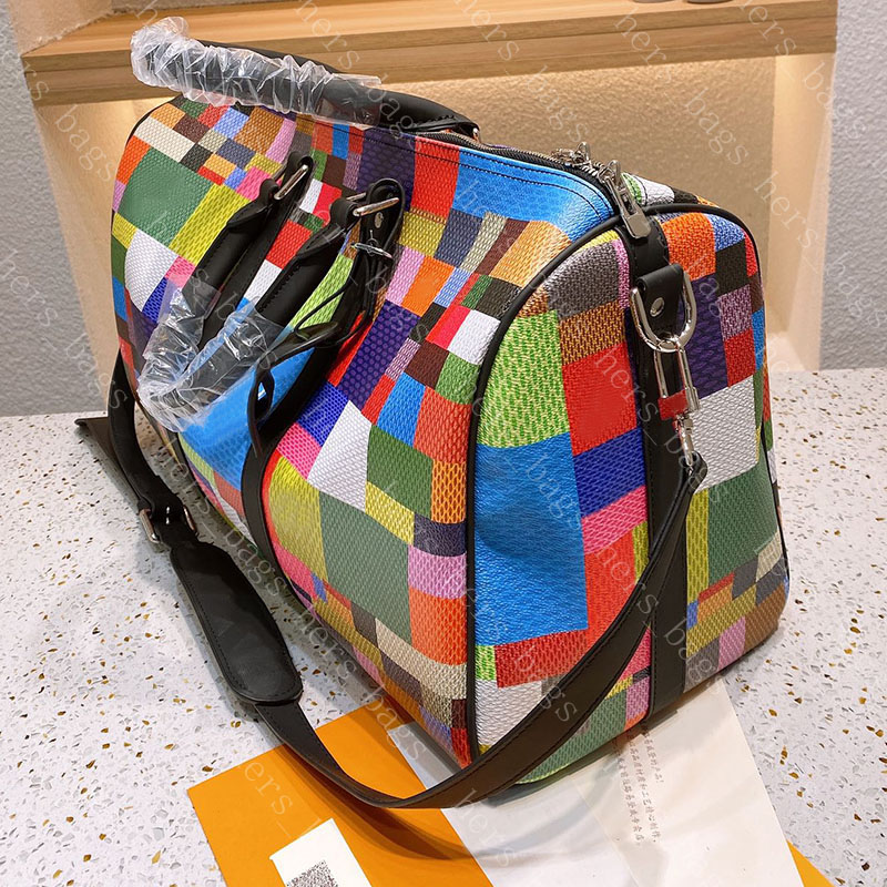 

Mens Travel Luggage Duffel Bag Women Luxurys Designers Bags 2021 Backpack For Men Fashion Suitcase Colorful Grid Carry On Suitcases Lady, Extra