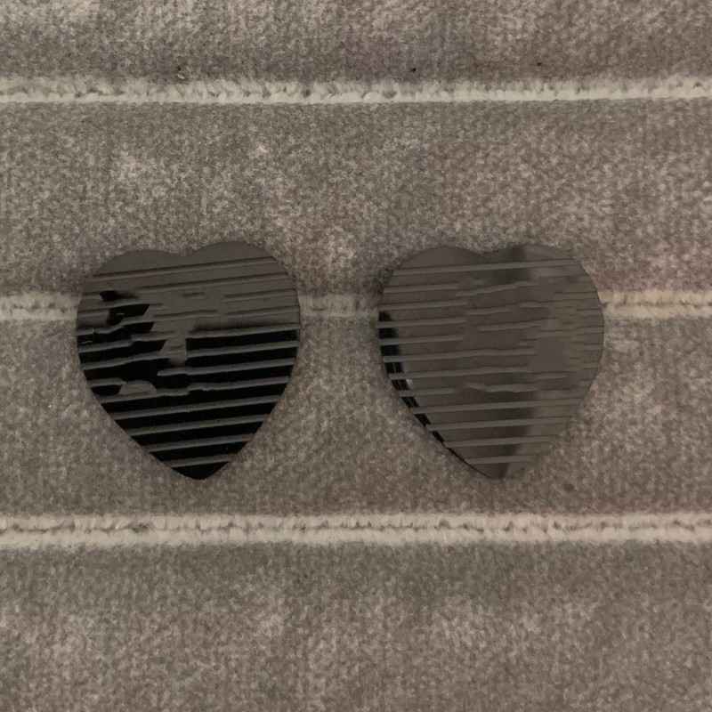 

2021 New High Polished Classic Design Women Earrings Black Color Heart Lover Stainless Steel Earrings For Girl Lady Gifts Wholesale, Golden;silver