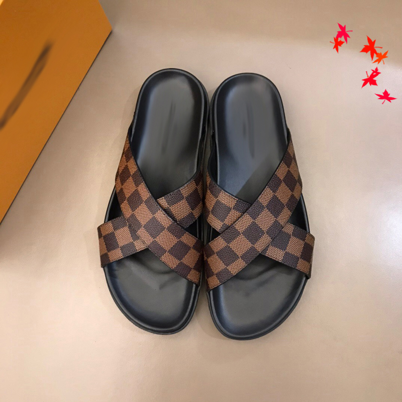 

2021 Designer men slippers fashion Beach Thick bottom slipper flip flops luxury platform Alphabet mens Sandals Leather slippery Large with box size 39-45 -K49, Black
