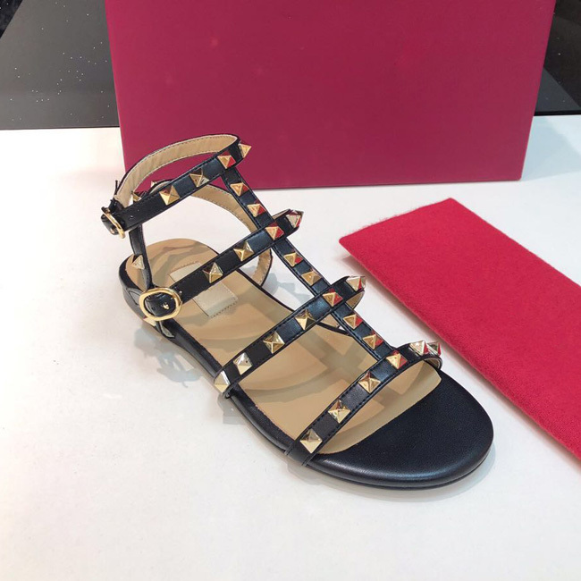 

2019 New Luxury design Popular Women's Flat Rivet Espadrilles Shoes Casual Sandals Leather Flat Slippers Flip Flop big size 41 42 with box, Red