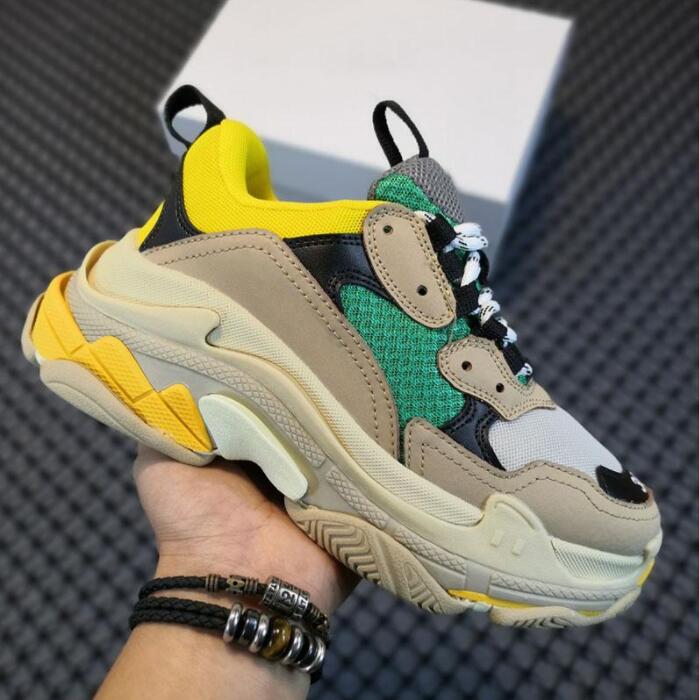 

TOP Paris Casual Shoes 17FW Triple S Sneakers Mens Women Designers Sneaker Clear Sole White Green Black Red Rainbow Sports Balencaigas Dad Shoe Size 36-45