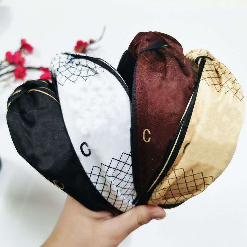 

Simple Designer Brand Double Letters Print Headband Luxury Women Girls 16Style Mix Stripe Wide Edge Bowknot Hair Hoop Luxury Twist Turban Headwrap Head Accessories