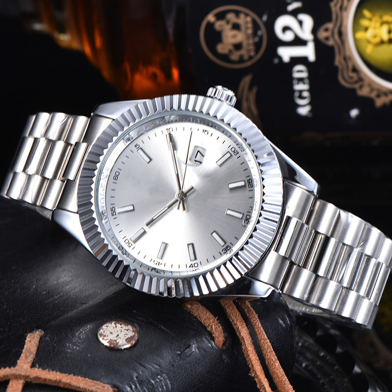 

4-Mens gold watch hot sale designer Montreux luxury quartz watch sports business military mens watch orologio free shipping, Box