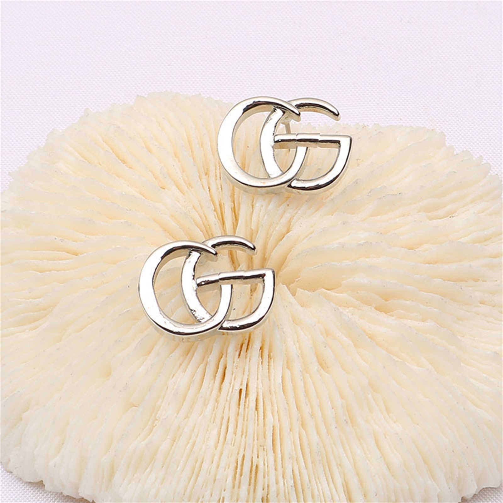 

New style gujia fashion G letter Earrings light luxury net red show thin face Earrings personality simple versatile EarringsLX4Fo, Golden;silver