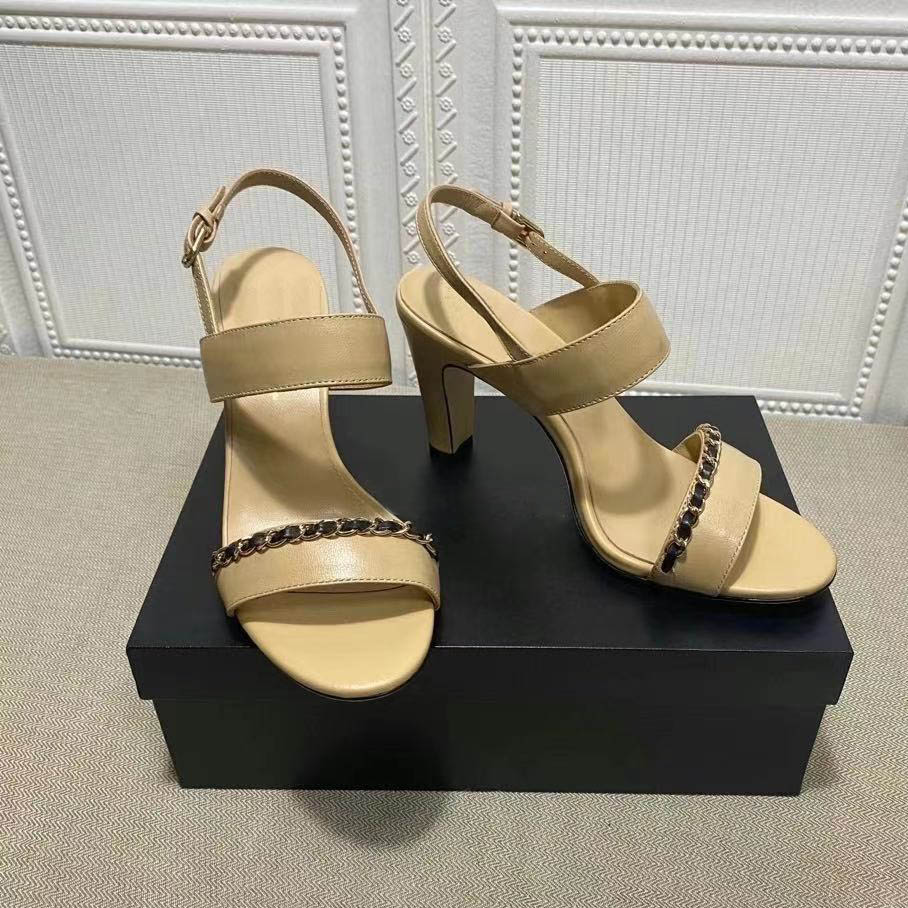 

selling European women's chain in 2021 9.5cm high fashion sandals size 35-41, Black