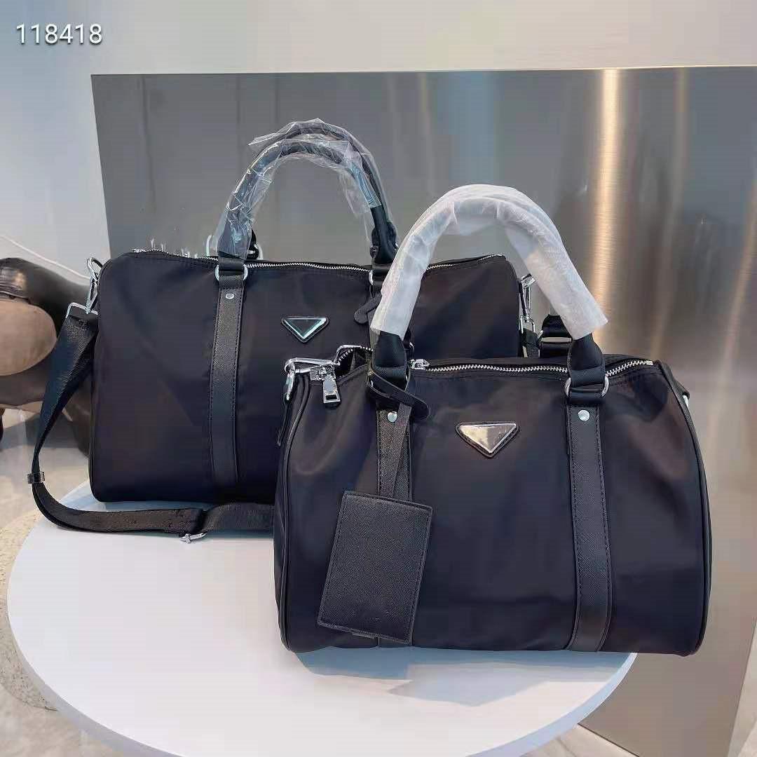 

Designer's one shoulder travel bag classic waterproof cloth size large 43cm small 30cm, Black