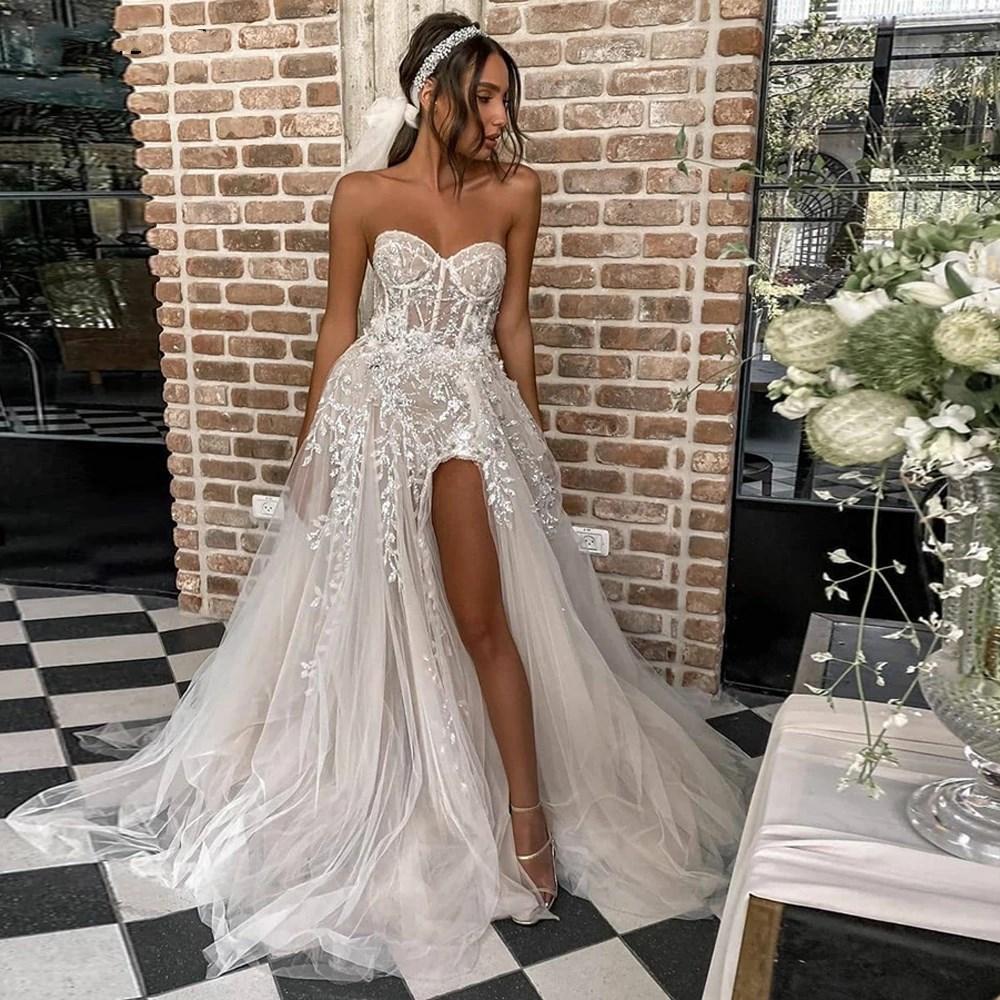 

2021 Sexy Beach Boho A Line Wedding Dresses Marriage Bridal Gowns For Bride Elegant Lace Beads Strapless Illusion Sheer Sleeveless High Side Split Princess Plus Size, White