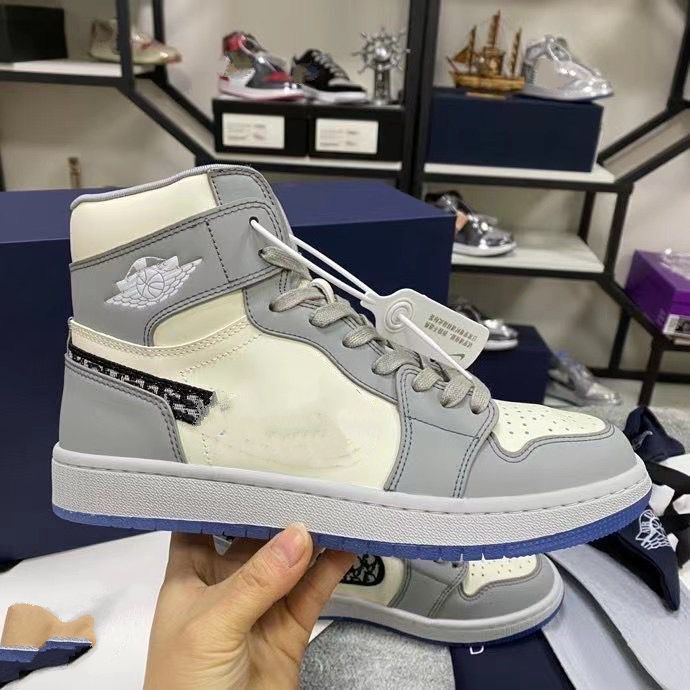 

2021 new free shipping Officially revealed anniversary collaboration Grey White French fashion style label Kim Jones Sneaker shoe size 36-45, Black
