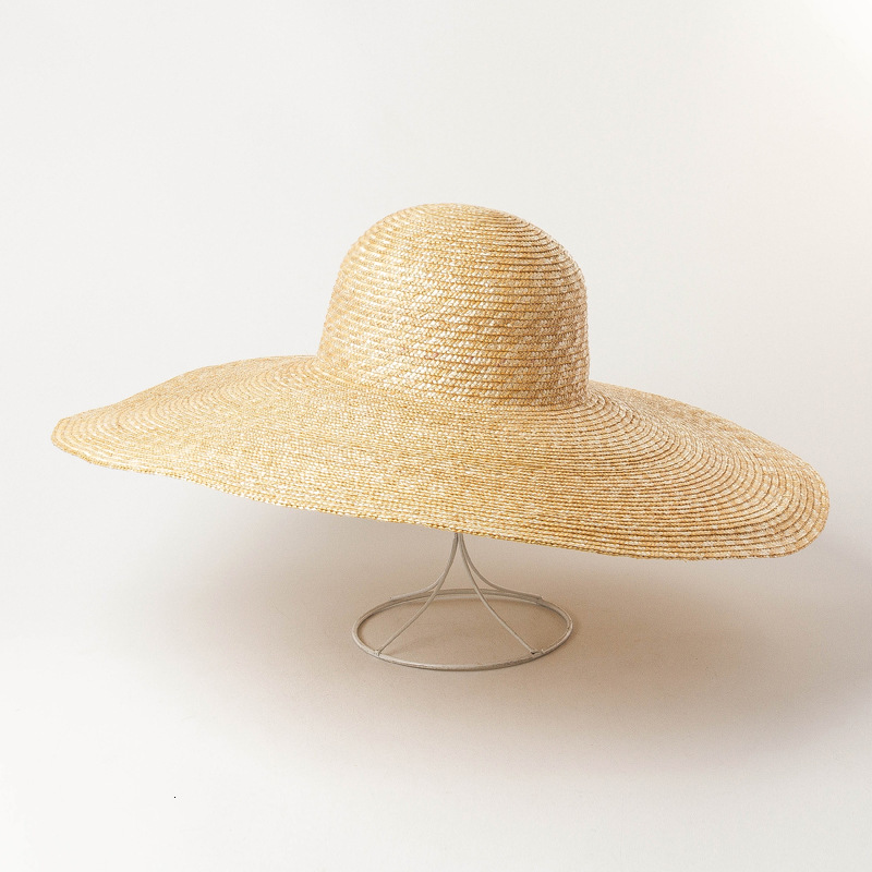 

2021 New Classical 18cm Big Brim Round Top Summer for Women Ladies Wheat Straw Kuntucky Derby Fedoras Outdoor Sun Beach Hat Zaq3, Natural