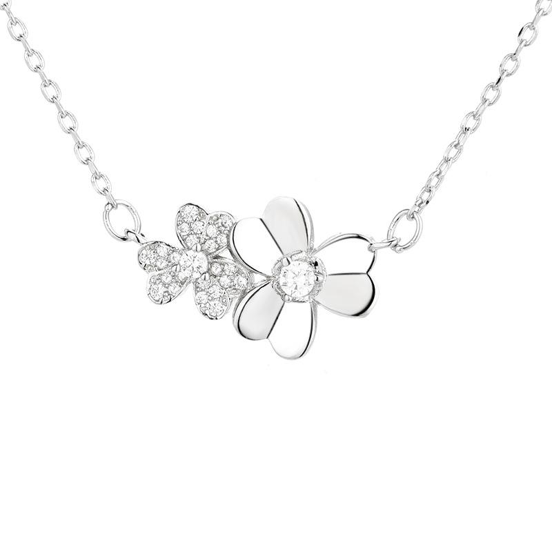 

Pendant Necklaces Luxury Double Clover Necklace Women Top Quality Crystal Glossy Cute Flower Pendants Fashion Brand Jewelry Z135
